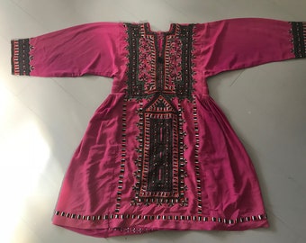Vintage Afghani hand-embroidered dress in fuschia pink with beautiful detail in red, brown and green