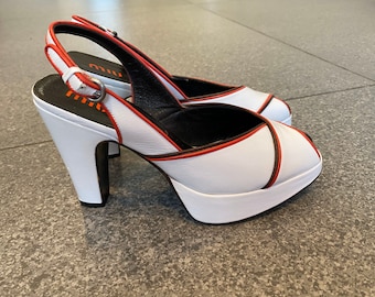 Preciosas sandalias de cuña Miu Miu en blanco, rojo y negro, talla 37 del Reino Unido (4)