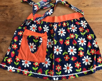 Daisy strawberry pinafore apron, vintage girls 5 - 8 years, black orange red green