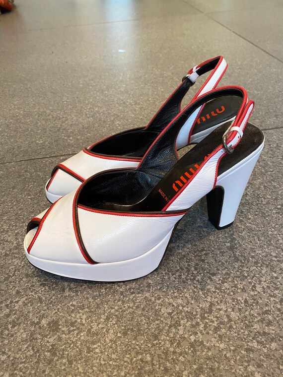 Gorgeous Miu Miu White/ Red and Black Wedge Sanda… - image 3