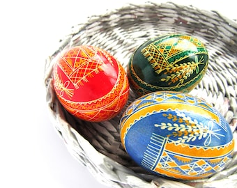 Ukranian easter eggs Set of 3 Pysanky eggs Violet easter eggs