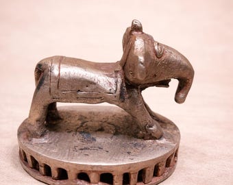 Lima de pie de elefante, 9 x 7 cm, pequeña, bronce macizo, vintage del norte de la India, pieza única de coleccionista, base decorativa de lima de pie, hecha a mano