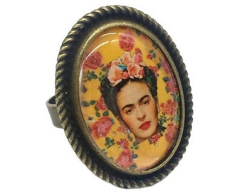 Frida Kahlo oval cabochon ring