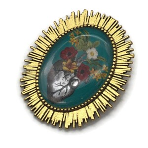 Broche ovale cabochon Coeur fleuri, Ex Voto image 5