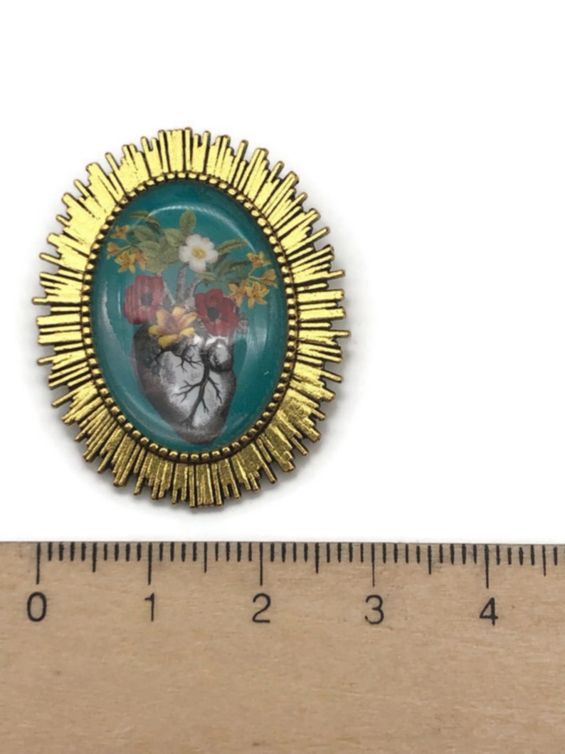 Broche ovale cabochon Coeur fleuri, Ex Voto image 8