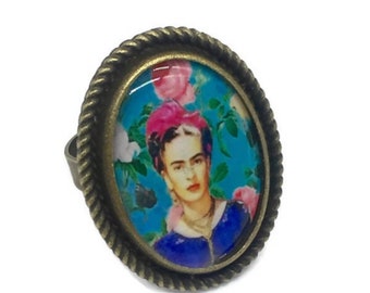 Frida Kahlo oval cabochon ring