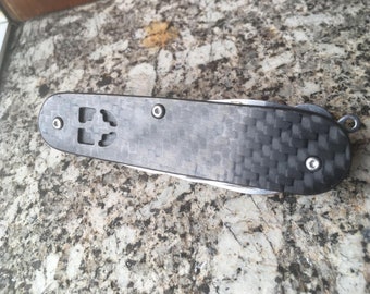 Victorinox climber with carbon fiber scales