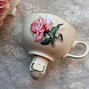Shabby chic tea cup night light