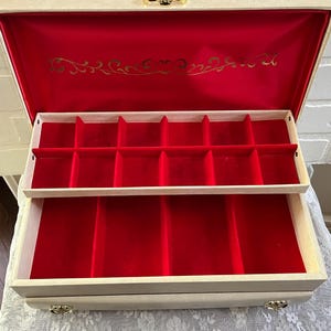 Vintage Buxton Jewelry Box