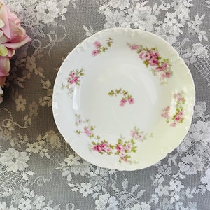 Set of (6) vintage Limoges Haviland small bowls
