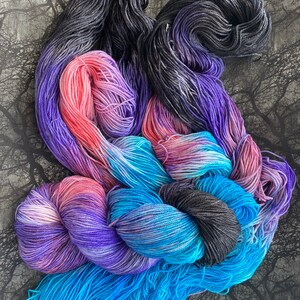Galaxy ~ 100g Fingering / Socken handgefärbte Wolle