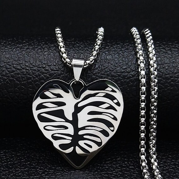 Caged 2024 heart necklace