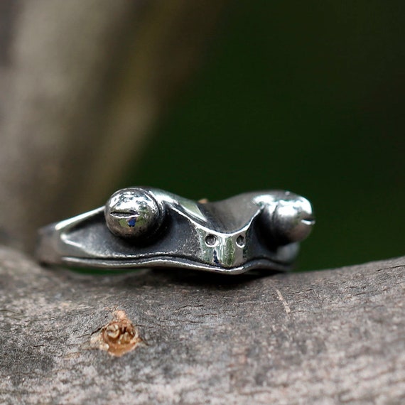 Stainless steel frog ring online
