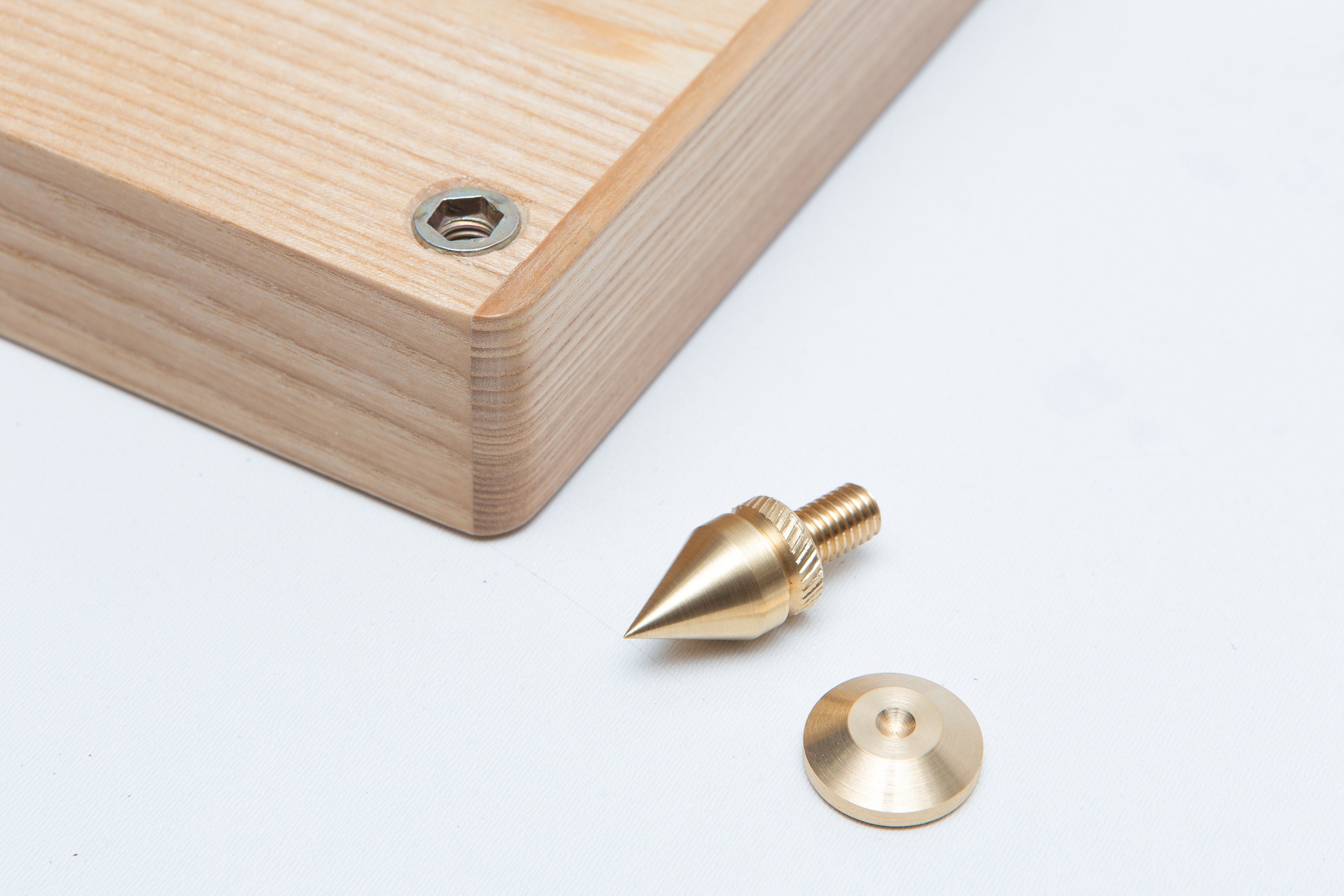 2 Pieces. Speaker Isolation Stand Sturdy. Shelf Acoustic System