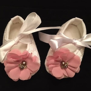 White Lace Baby Shoes with Dusty Rose Flower - Baby Flower Girl Shoes Dress Christmas Shoes Baby Ballet Slippers - Many Colors Available