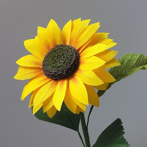 Girasole di carta / Fiore di crepe / Decorazione di fiori di carta / Decorazioni per feste / Decorazioni per matrimoni in giardino / Regalo di anniversario di carta / Bouquet di carta