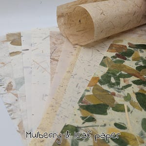 MULBERRY & LEAF PAPIER, naturel, natuurlijke kleuren, 30 - 40 gsm, A4-vellen, ideaal voor plakboeken en dagboeken of cadeauverpakking.