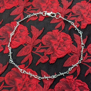 Collier chaîne en fil de fer barbelé fait main