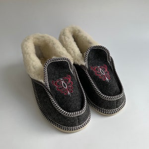 Ukrainian wool chuni (slippers), Сarpathian souvenir