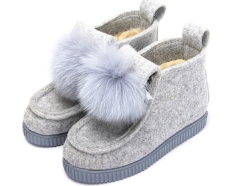 Ukrainian grey felt&wool winter shoes (valeshi), women's boots