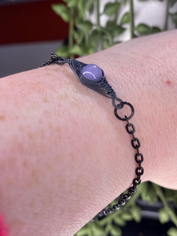 Birthstone Peas in a Pod-Customizable PeaPod (1,2,3,4,5 or 6) Bracelet Wire Wrapped in Steel/Bronze/Titanium/ 14k Rose Gold/Black Niobium