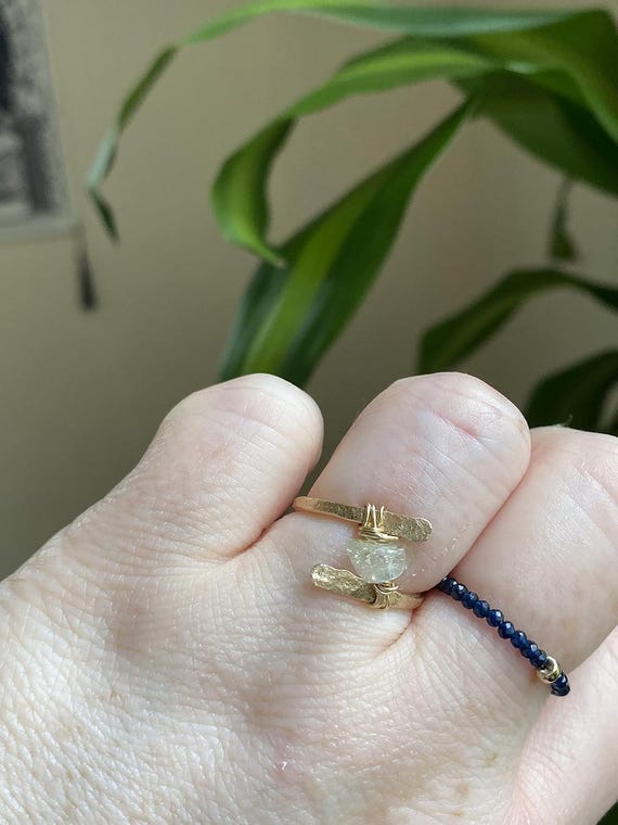 Genuine Libyan Desert Glass Raw Chip Wrap Hammered Bead Ring- Silver/Steel/Copper/Bronze/Titanium/14K Gold/Rose Gold/Black Niobium Size 4-16