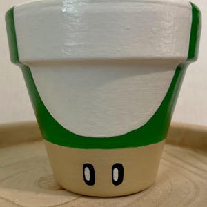 Retro Power Up Mushroom Face Planter Pot, Hand Painted Gaming Cartoon Clay Pot with Drainage, Nostalgic Video Game Desk Decor, Gamer Gift