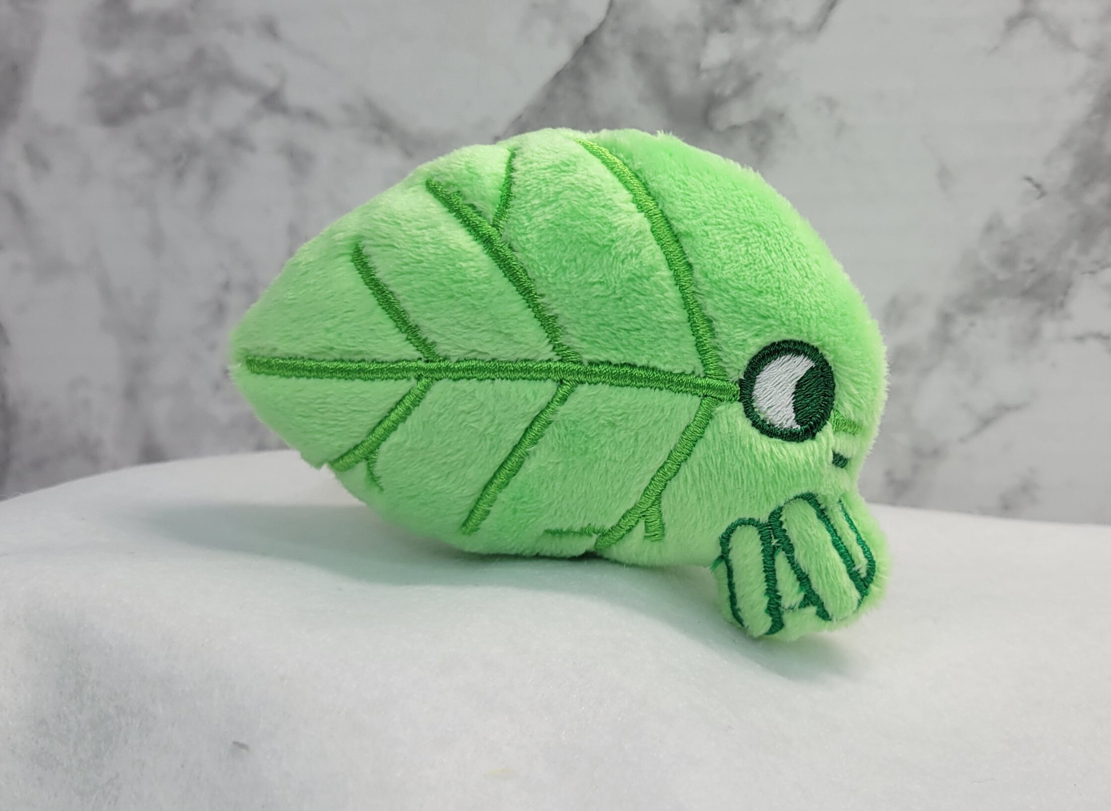 Walking Leaf Plushie, Leafy SMALL or Extra Small Ornament - Etsy