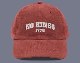 Chapéu de veludo cotelê bordado No Kings 1776