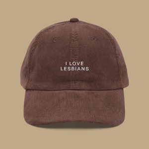 Gorra de pana bordada &quot;Amo a las lesbianas&quot; / Gorra de béisbol del orgullo LGBTQIA+ / Moda queer