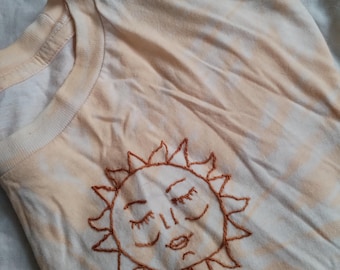 sun face hand-embroidered upcycled tie dye crop t-shirt