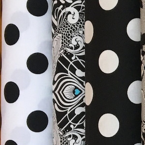 A selection from Tula Pink's newest collection, Linework. These are fun fabrics with lots of possibilities. Get creative!