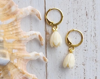 Pikake Flower | Jasmine Flower Earrings | Lever backs | Small | Flower Jewelry