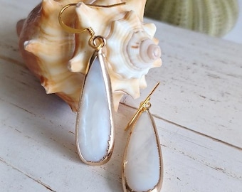 Mother of Pearl Earring  | Pearl Jewelry | Minimalist | Beachy