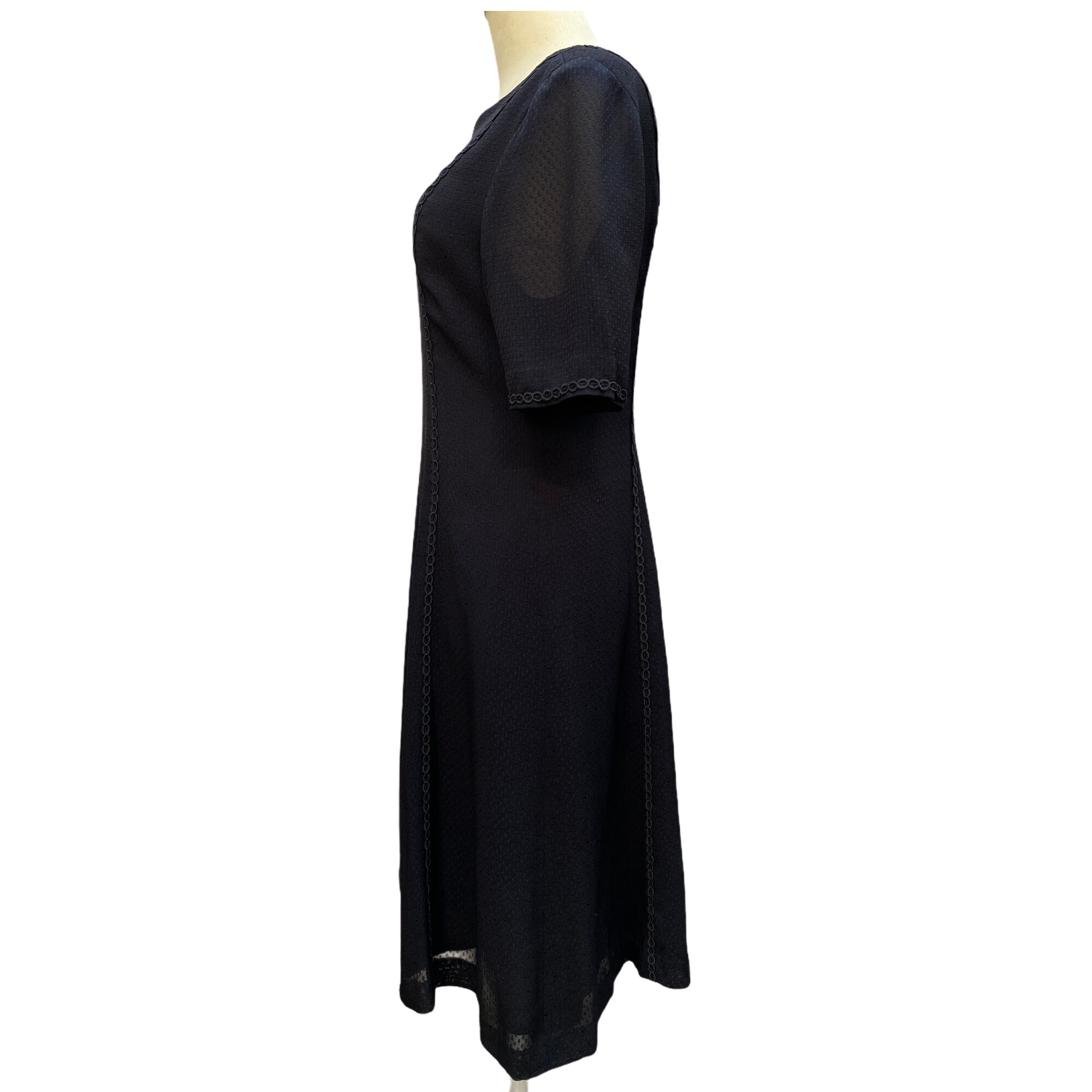 oscar de la renta black gown