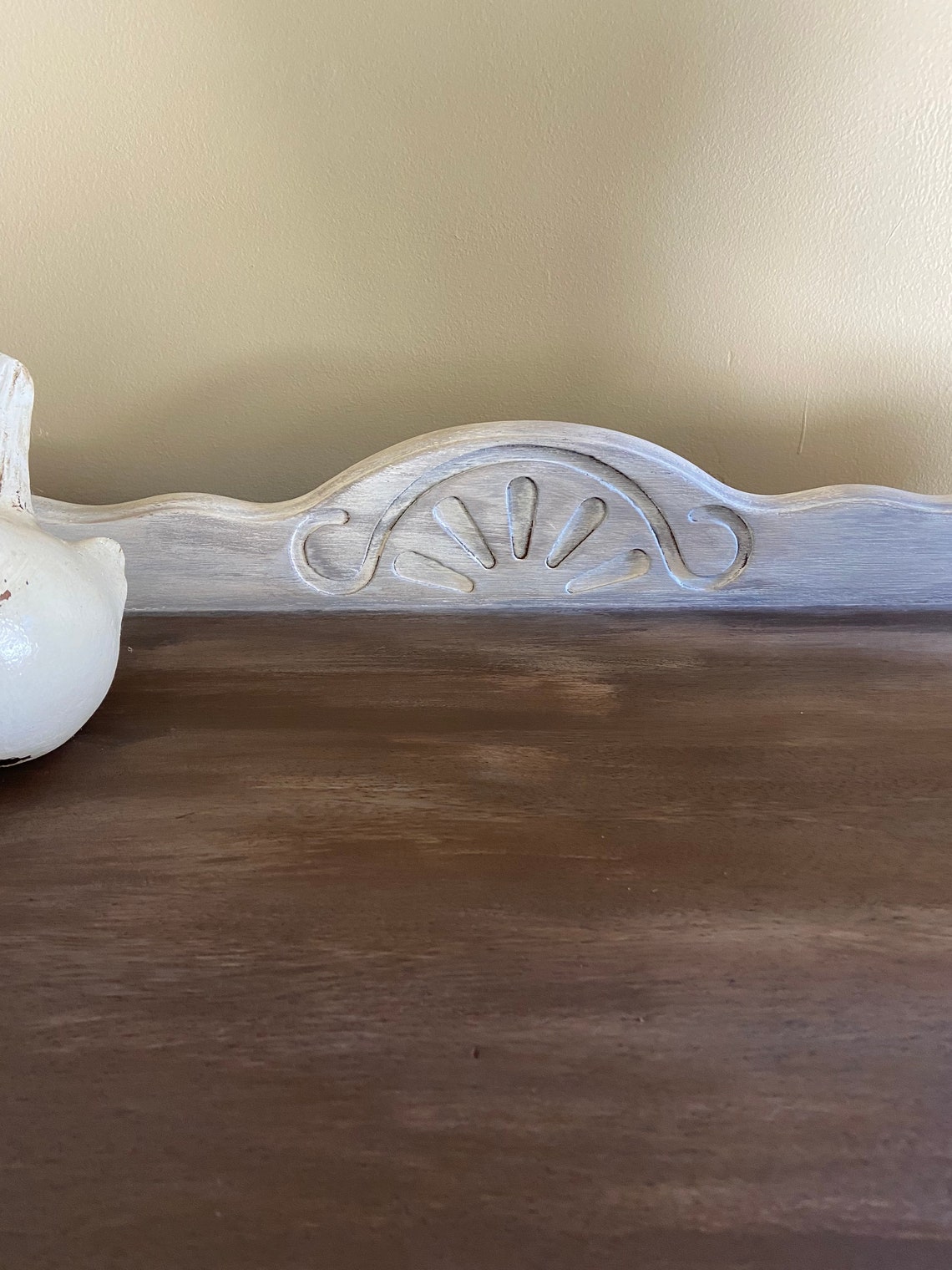 Vendido Aparador de madera vintage reutilizado con pintura | Etsy