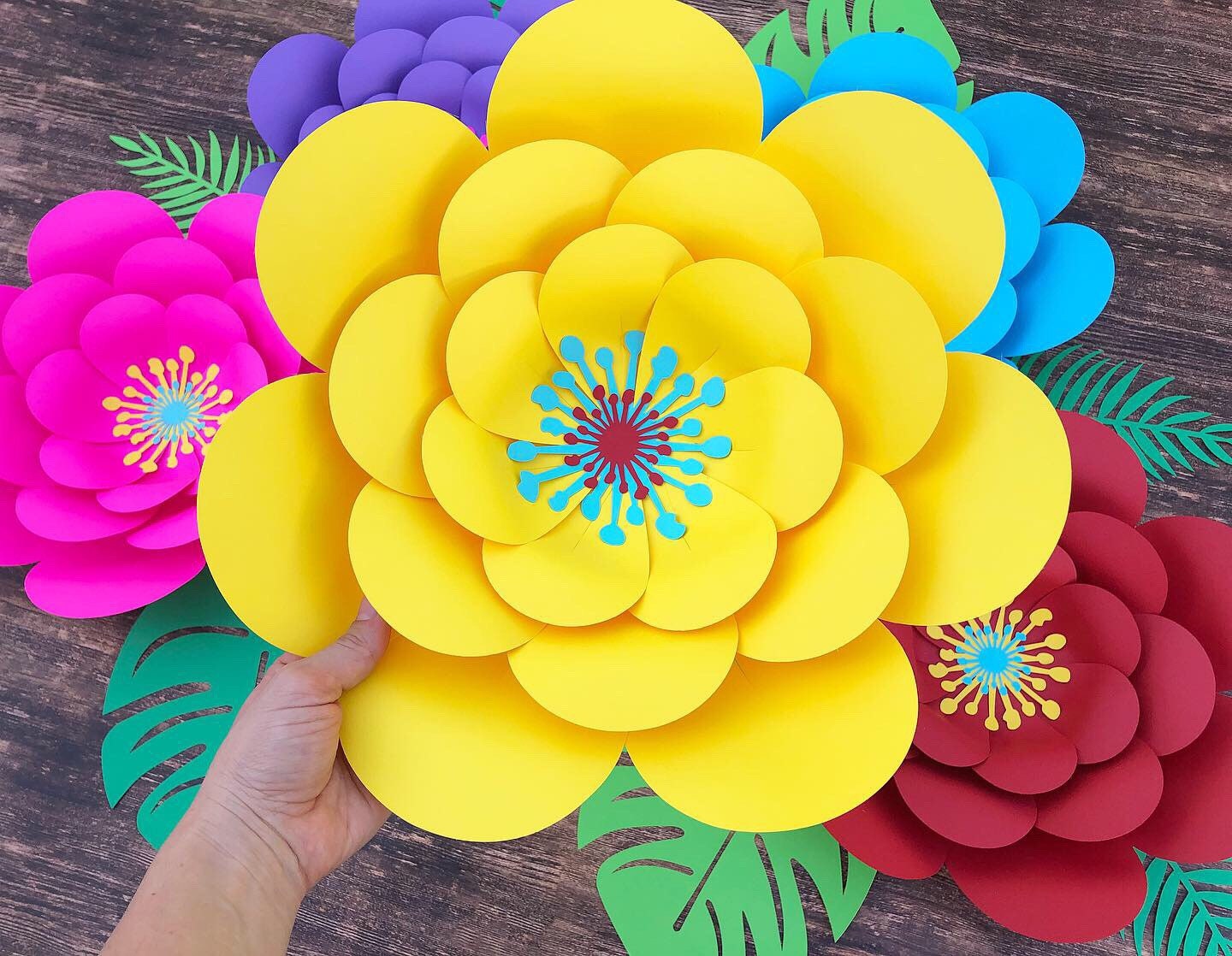 Choyaxo 9pcs Paper Flower Fan Set – Floral Backdrop Wall Decor For Parties, Weddings & Home