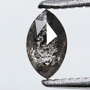 Diamante Marquise Sal e Pimenta de 0,28 CT: Diamante solto cinza-escuro natural