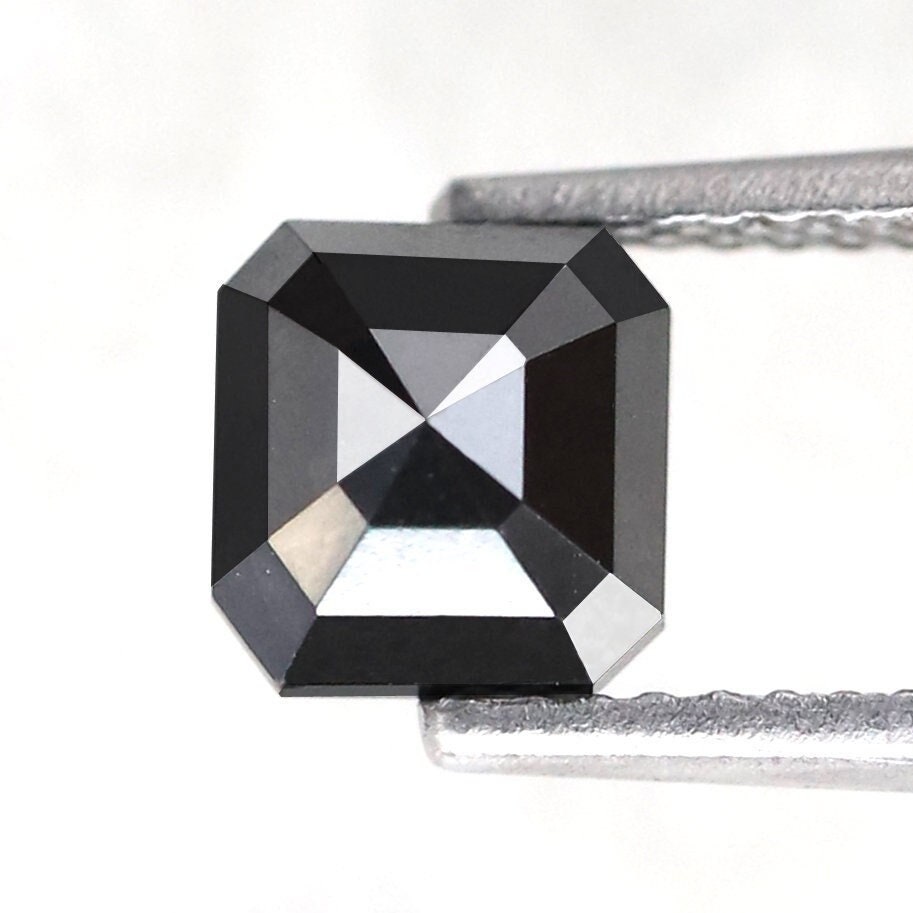 Black Diamond Square Emerald