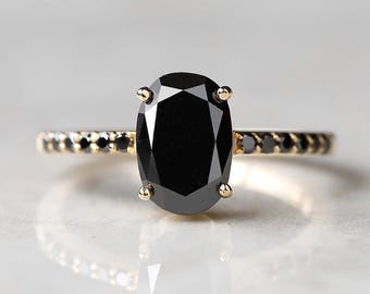 14k / 18k オーバルシェイプ ブラックダイヤモンド 結婚指輪＆婚約指輪