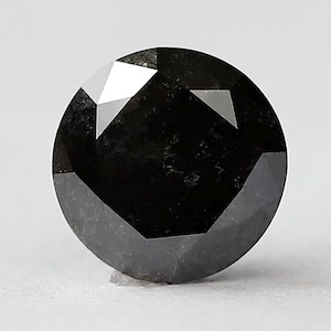 2.52 CT Natural  Black Color 8 MM Round Brilliant Cut Loose Diamond made for Wedding Ring