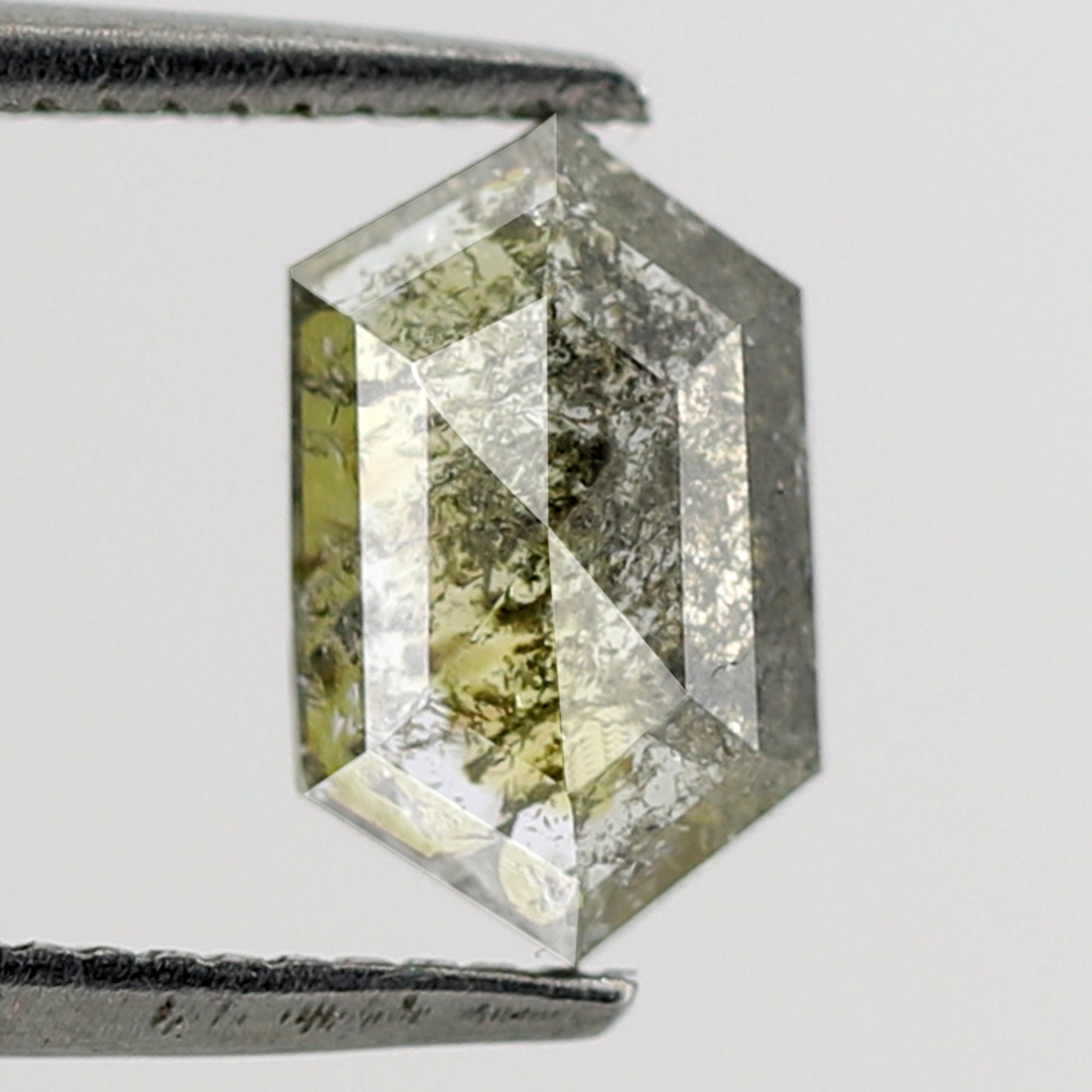 0.94 carat amazing, glassy and triangular rough diamond