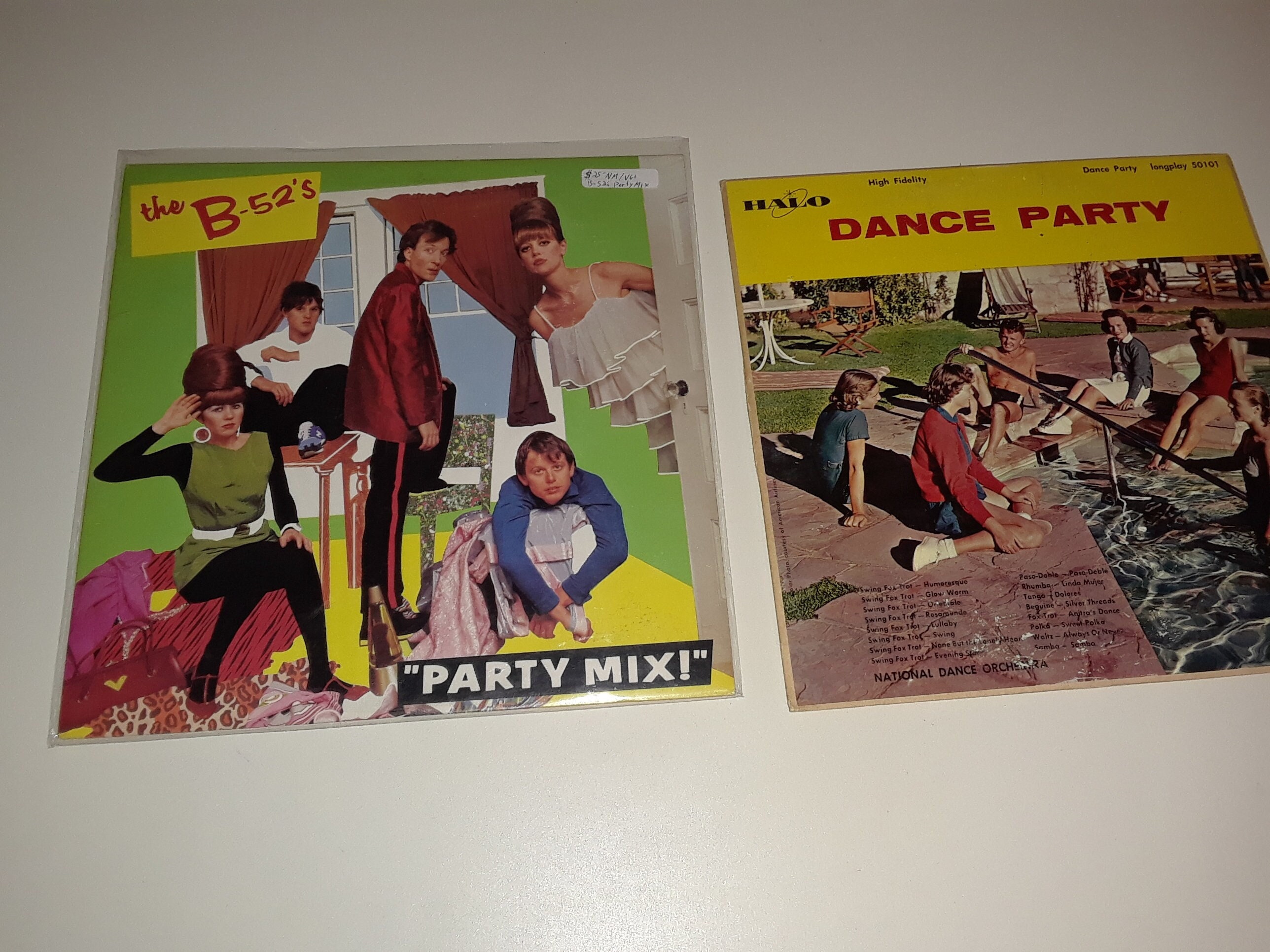 B-52s Party Mix 1981 NM / VG+ and Also National Dance