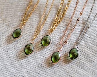 August Birthstone Necklace, Peridot Necklace, 18K Gold or Sterling Silver, Wife Gift, Personalized Round Necklace, Bridesmaid, Mom Gift