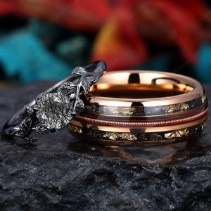 Ensemble de bagues en quartz rutile noir inspiré de la nature Alliance pour elle et lui, bague en tungstène et météorite pour homme, bagues de couple uniques en or rose