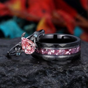 Pear cut Pink sapphire couples ring set black gold matching promise ring vintage His and Hers wedding band Mens Hammered Pink sapphire ring