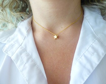 Tiny Gold Star Necklace, Dainty Necklace, Delicate Starburst Necklace, Simple Necklace,Birthday Gift,Modern Necklace,Minimal Choker Necklace