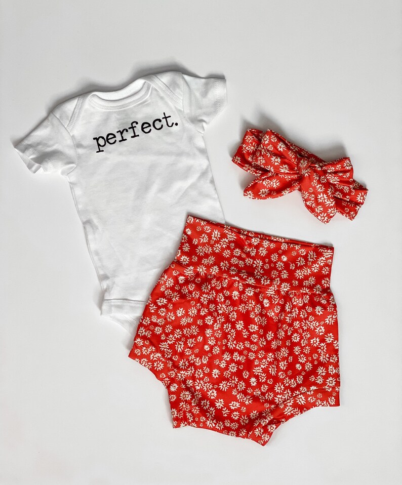 Spring Baby Clothes Summer Baby Clothes Baby Bloomers Baby Bloomers and Matching Bow Baby Girl Clothing Sets Daisy Bloomers