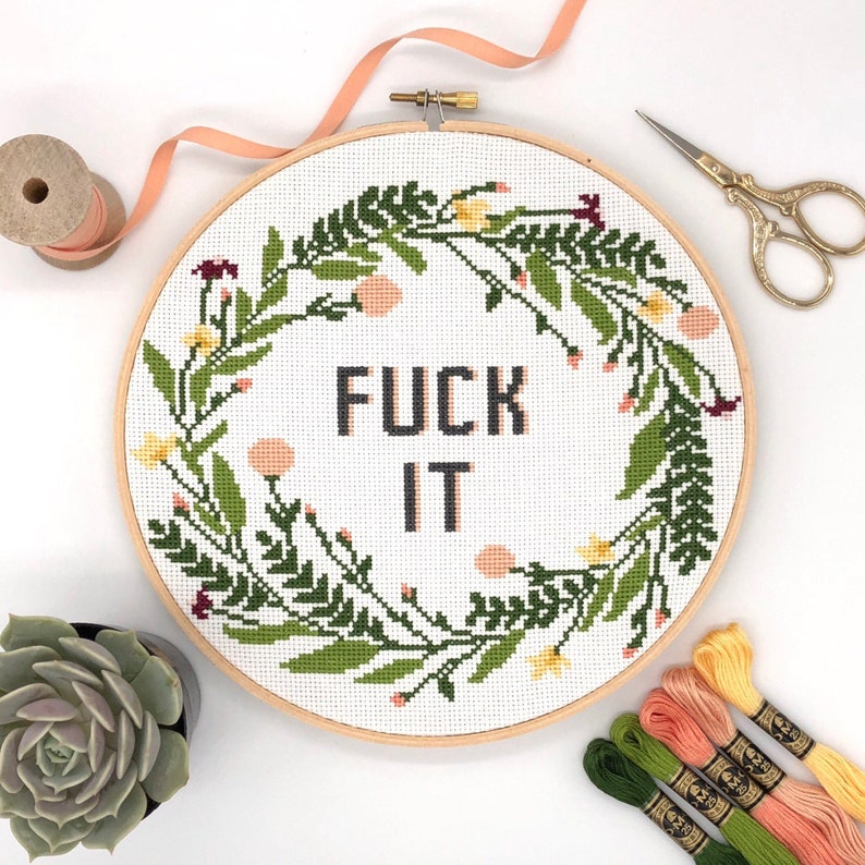 Cross stitch pattern Fuck / Cross stitch Fuck / Funny cross stitch / Subversive cross stitch / Flower wreath cross stitch / Point de croix 