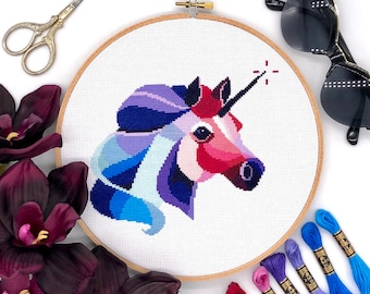 Unicorn cross stitch / Unicorn cross stitch pattern / Cross stitch pattern / Point de croix / Cross stitch pattern modern / Needle point